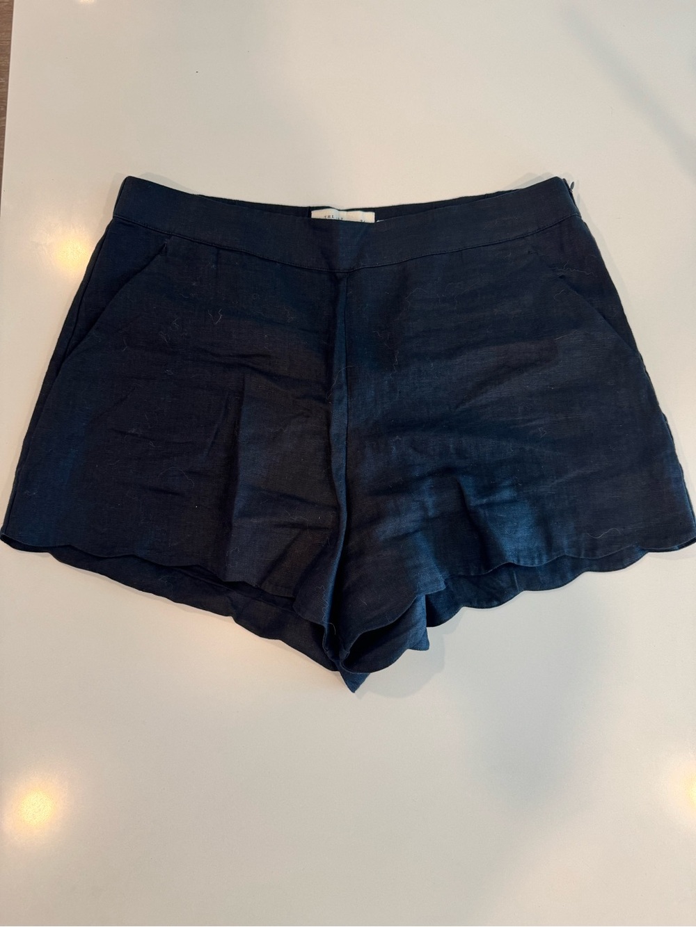 Abercrombie & Fitch Navy Scalloped High-Waist Linen-Blend Shorts